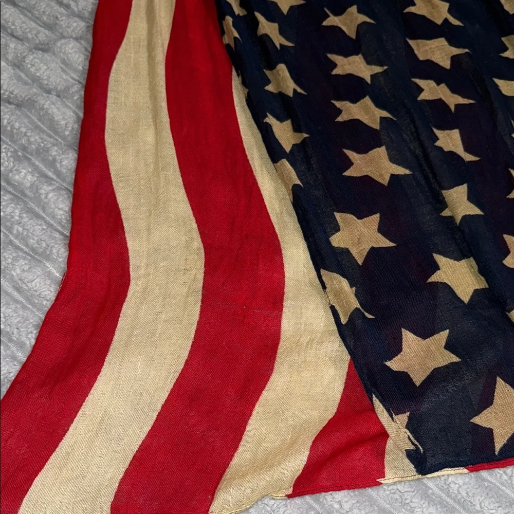 Elegant Stars and Stripes Scarf - Picture 5 of 6